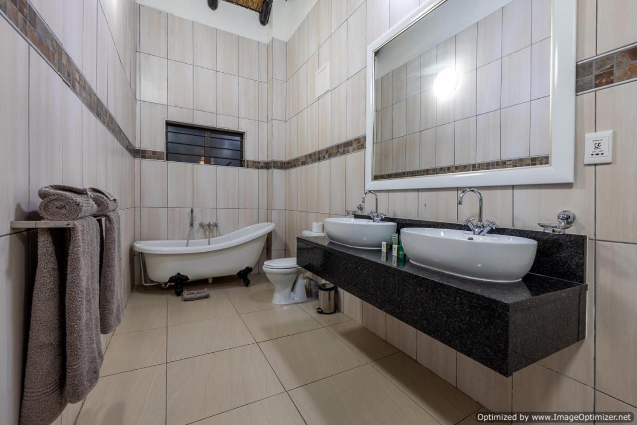 Zulu Nyala Game Lodge Hluhluwe Eksteriør bilde